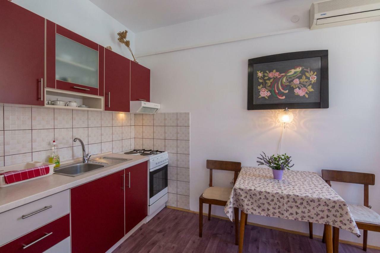Apartment Riva 5 코미자 외부 사진