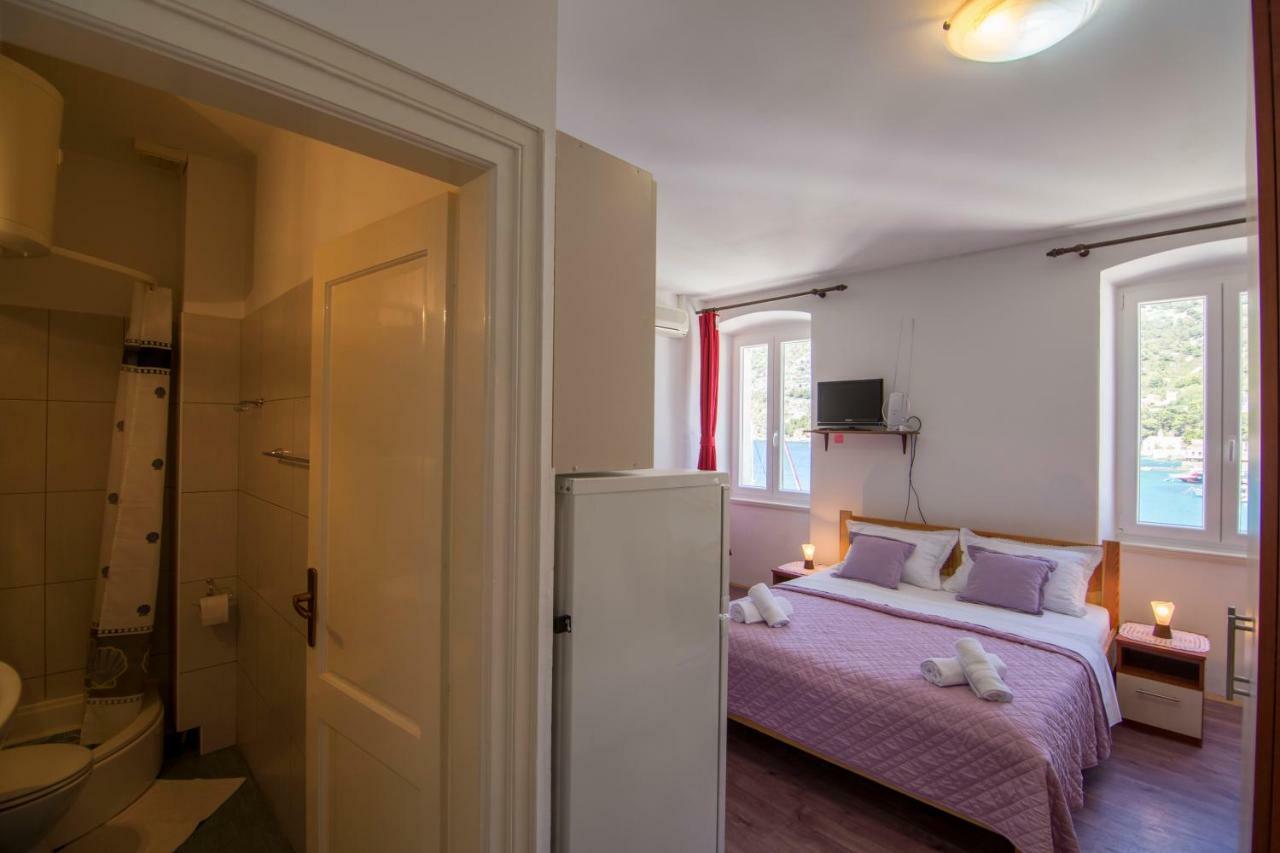 Apartment Riva 5 코미자 외부 사진