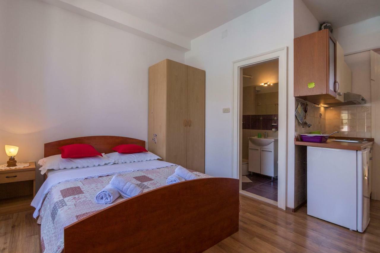 Apartment Riva 5 코미자 외부 사진